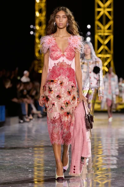 Look 73